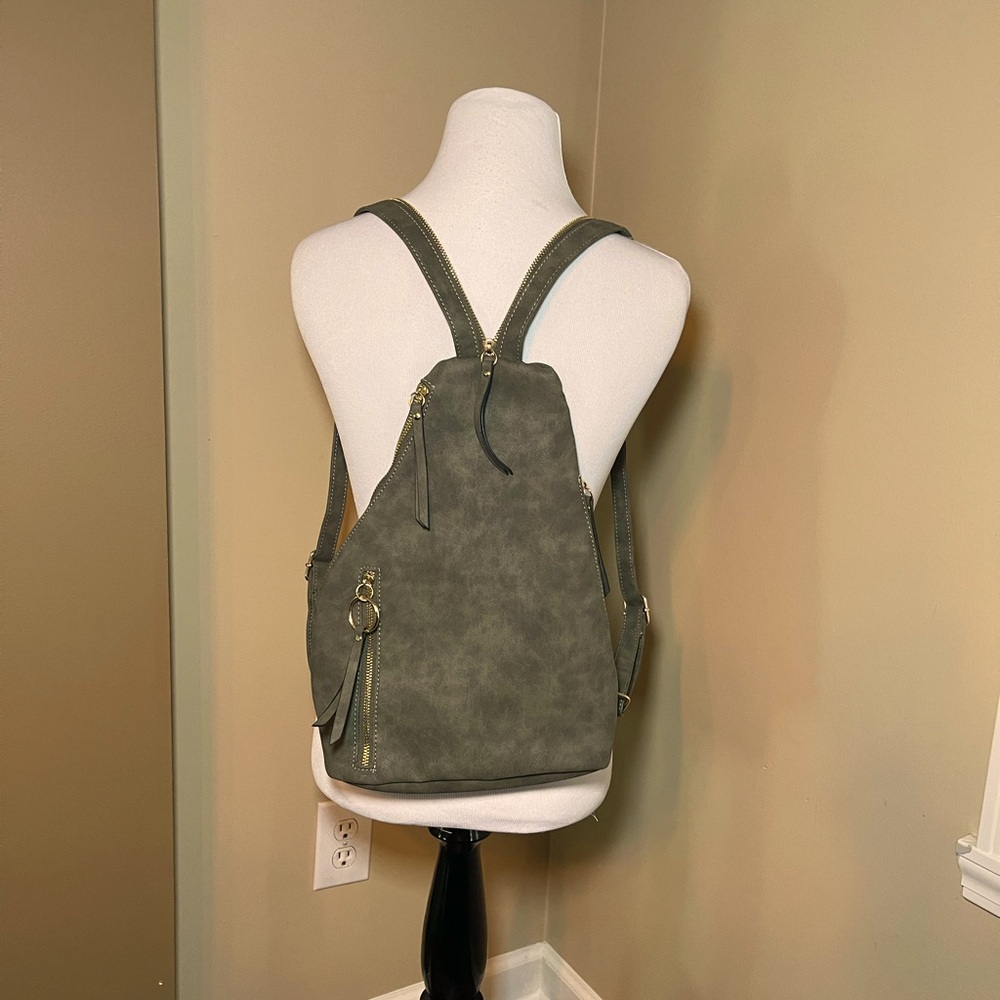 Olive green sling bag/backpack